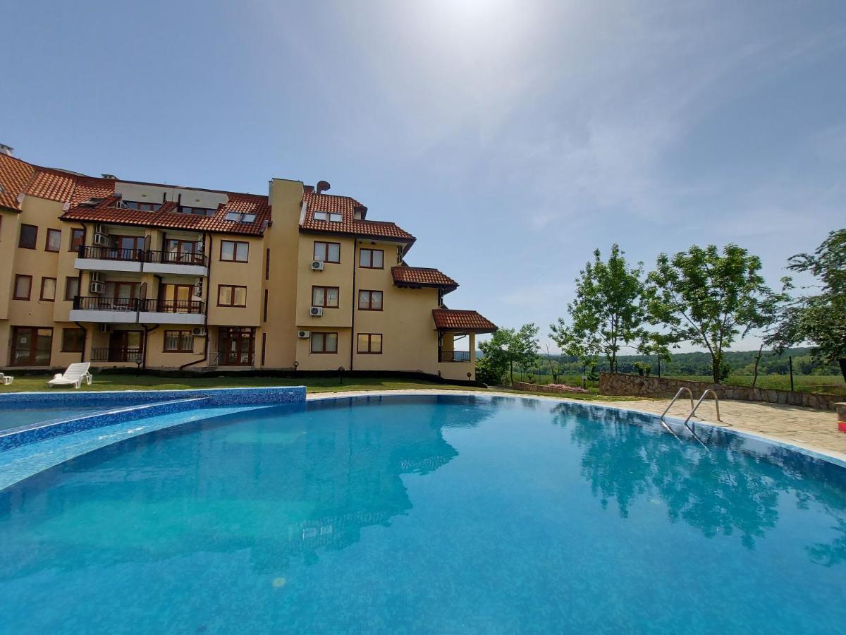 Apartment Oasis Kamchia *